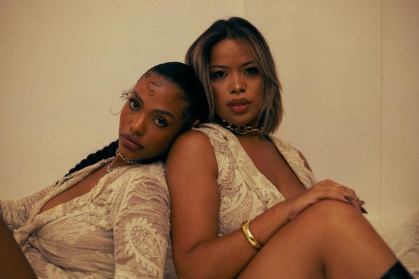 Unlock the Secret to Stunning Short Nails: The Ultimate Guide to Nail Shapes That Transform Your Manicure!